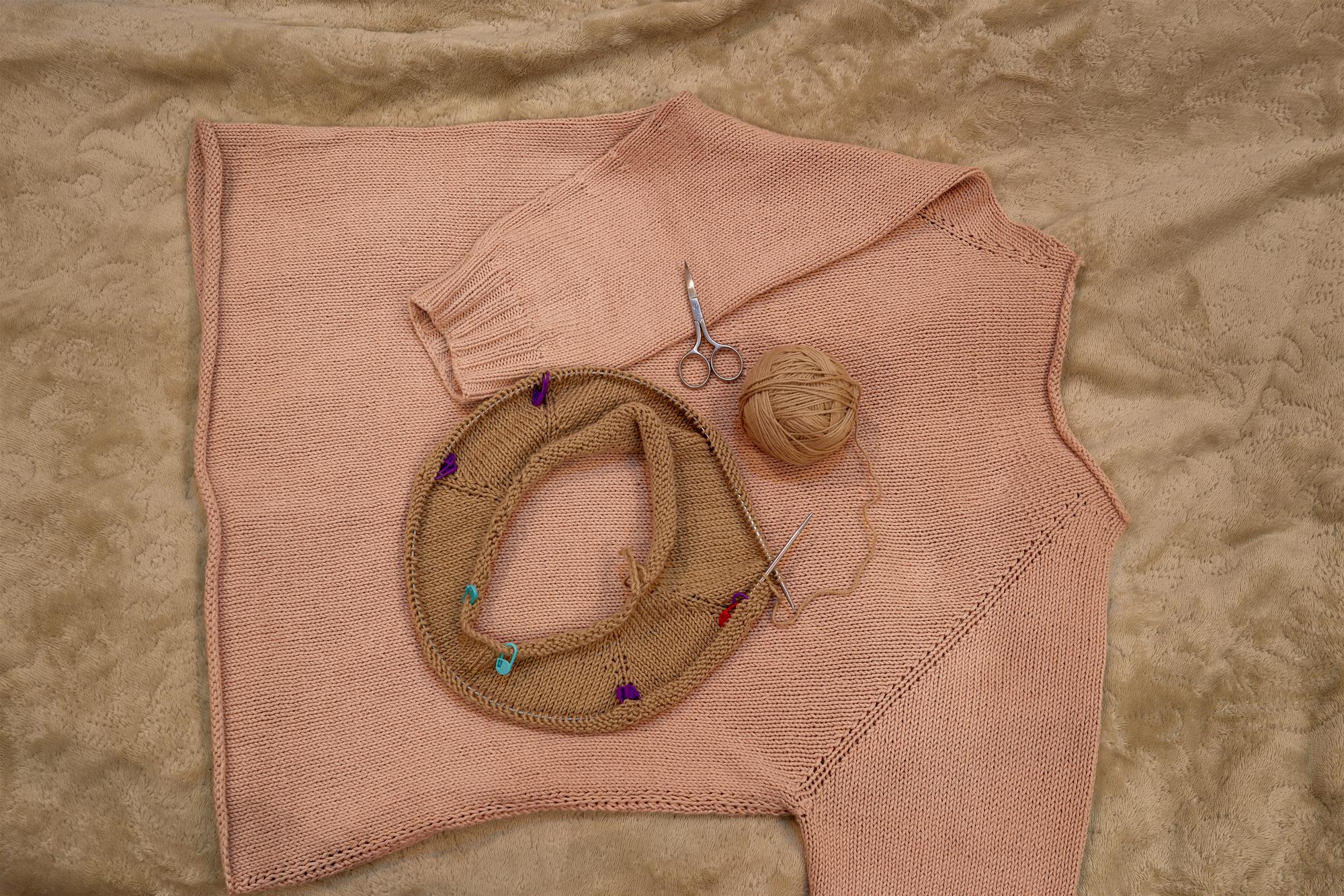 Sample pricing moodboard with swatches and hoops